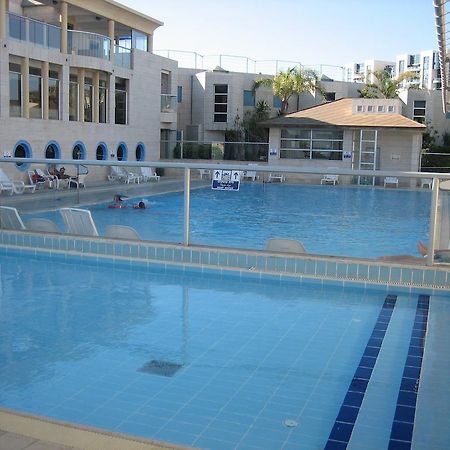 Michelle Suites Herzelia Pituach Екстериор снимка