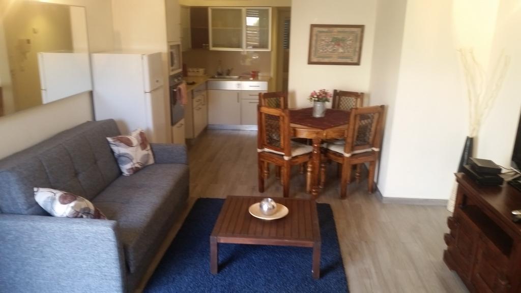 Michelle Suites Herzelia Pituach Екстериор снимка