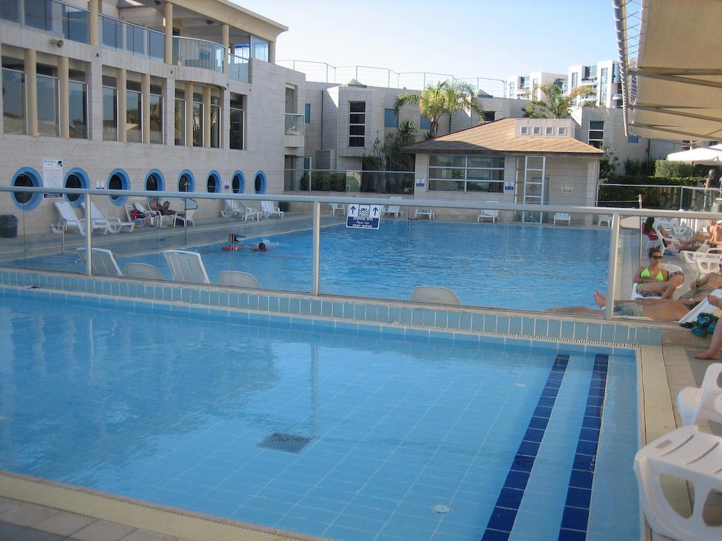 Michelle Suites Herzelia Pituach Екстериор снимка
